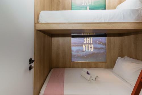 Loc Hospitality Urban Den