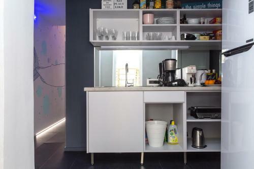Loc Hospitality Urban Den