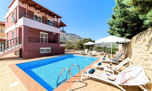 Villa Kermes Heated Pool