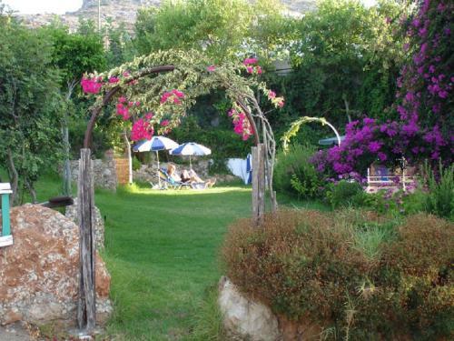 Spacious Apartment With Wonderful Garden