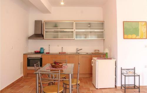 Five-bedroom Holiday Home In Kyllini
