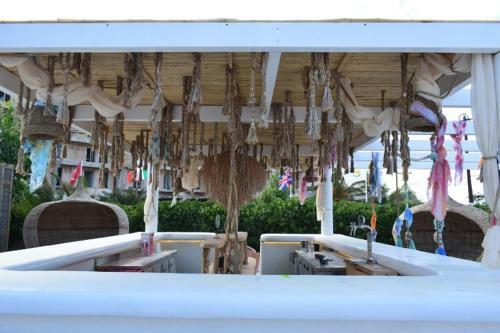 Hotel Marzi Beach And Bungalows