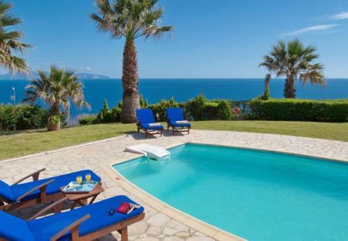 Villa In Kleismata Sleeps 7 Includes Swimming Pool And Air Con 9