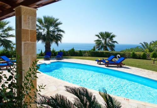 Villa In Kleismata Sleeps 7 Includes Swimming Pool And Air Con 9