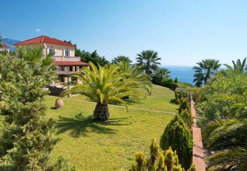 Villa In Kleismata Sleeps 7 Includes Swimming Pool And Air Con 9