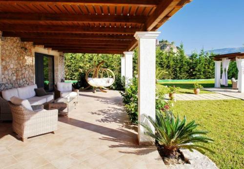 Villa In Kleismata Sleeps 7 Includes Swimming Pool And Air Con 1