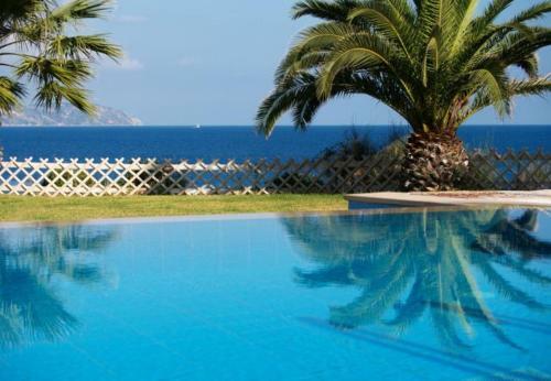 Villa In Kleismata Sleeps 7 Includes Swimming Pool And Air Con 1