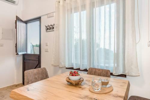 Kokkinon Khorion Villa Sleeps 16 With Pool And Air Con