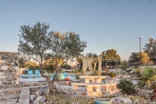 Kokkinon Khorion Villa Sleeps 16 With Pool And Air Con