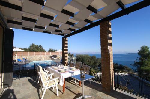 Villa Kommeno Bay 1 , Corfu