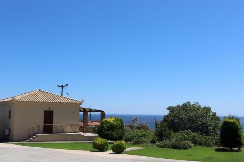 Takis Bizos House 1