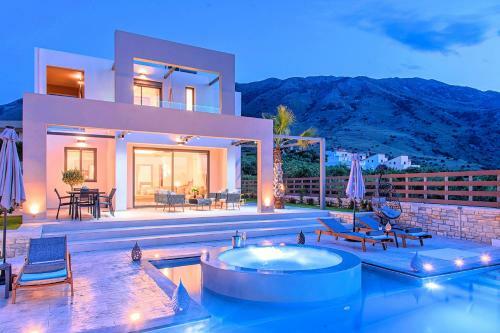 Minoas Villas Heated Pool