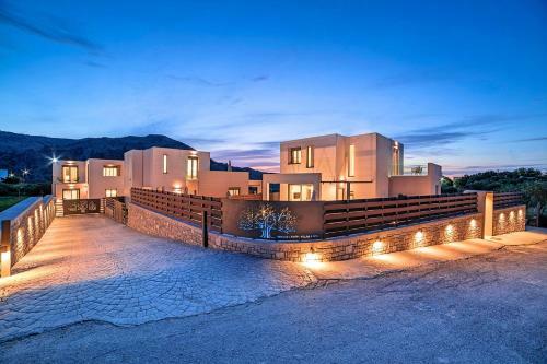 Minoas Villas Heated Pool