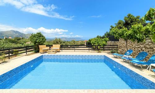 Aqua Mare Villa With Heated Pool