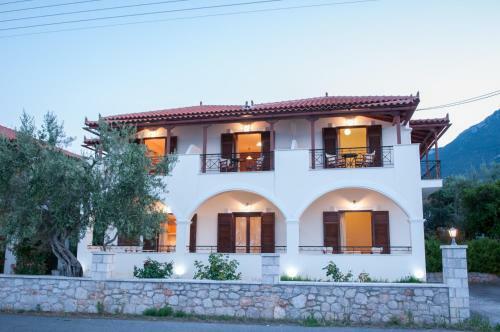 Hotel Polichni