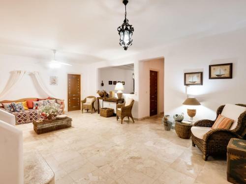 Vintage Holiday Home In Likorema With Terrace