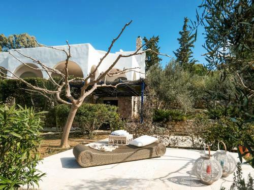 Vintage Holiday Home In Likorema With Terrace