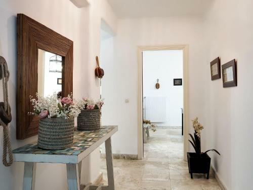 Vintage Holiday Home In Likorema With Terrace