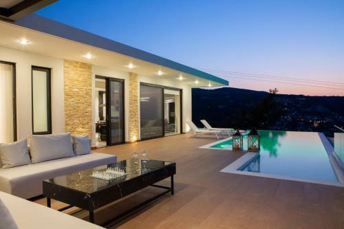 Villa Ioniangems