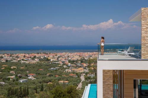 Villa Ioniangems