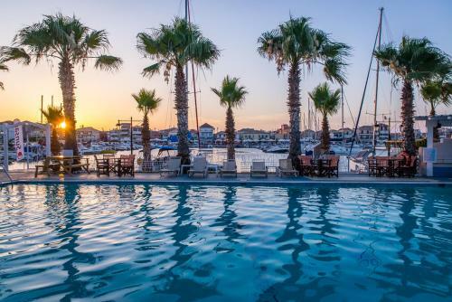 Hotel Ianos Bay