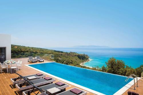 Villa Akti