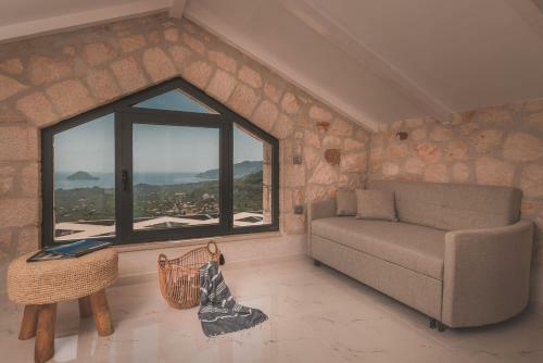 Zinos Luxury Villa