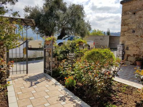 Apartamento Eftihia's Traditional House