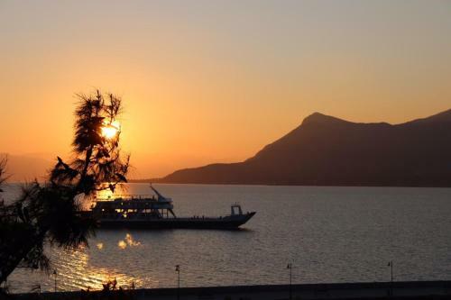 Hotel Tsirigotis Rooms Sea View