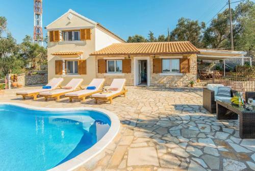 Villa Isavros