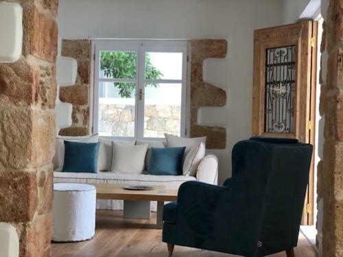 Kostis Parthenis Residence