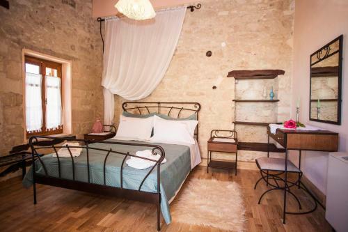 Villa Ariadne Traditional Home