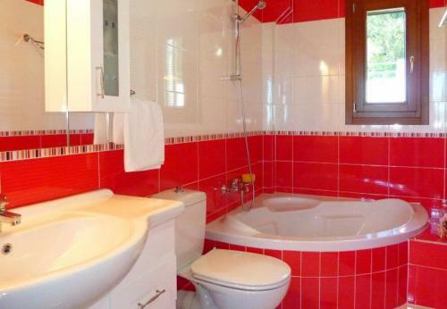 Matsoukata Villa Sleeps 6 With Pool And Air Con