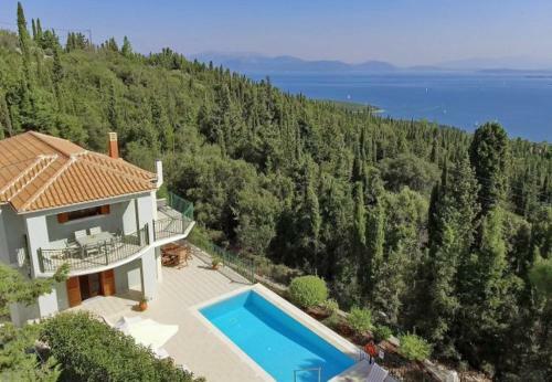 Matsoukata Villa Sleeps 6 With Pool And Air Con