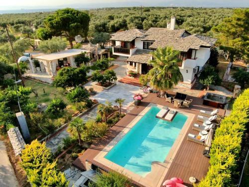Byblos Luxury Villa