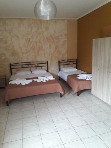 Elysee Apartments