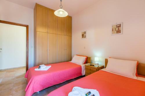 Ano Stalos Villa Sleeps 6 Pool Air Con