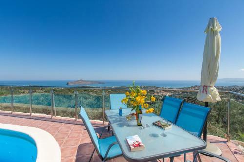 Ano Stalos Villa Sleeps 6 Pool Air Con