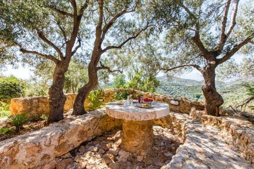 Ano Stalos Villa Sleeps 6 Pool Air Con