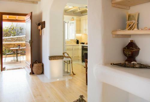 Gorgeous Cycladic Ortus Navy Villa With Pool 3bed & 2bath Sleeps 5!