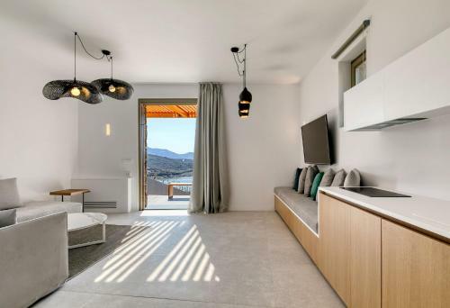Hotel Panormos Bay Suites