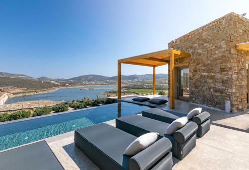 Hotel Panormos Bay Suites