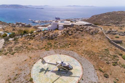 Black Diamond Luxurious Villa Mykonian Blue