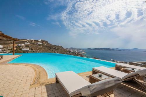 Black Diamond Luxurious Villa Mykonian Blue