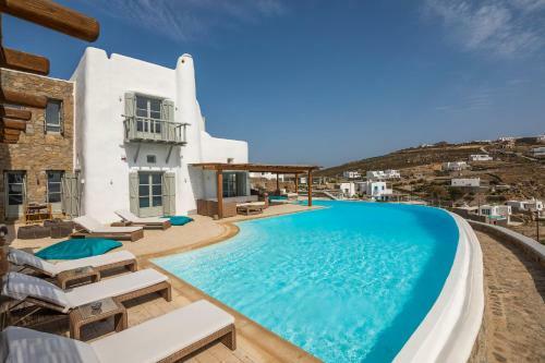 Black Diamond Luxurious Villa Mykonian Blue