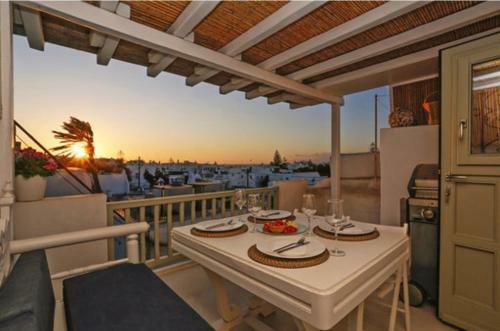 Sensation Three Level Villa In Mykonos Town