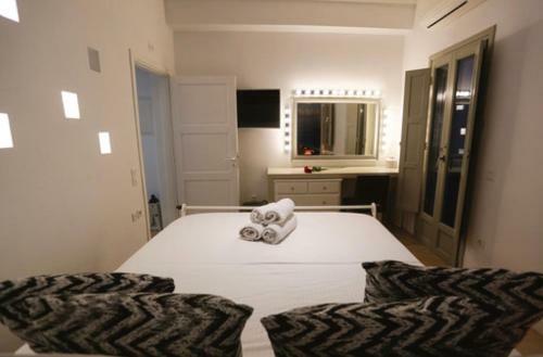 Sensation Three Level Villa In Mykonos Town