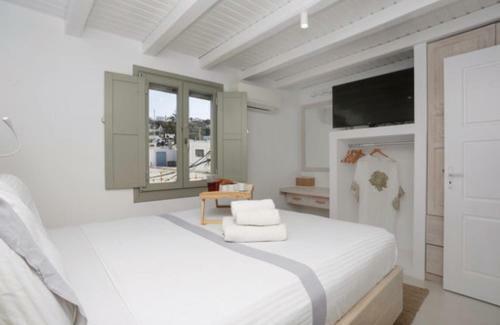 Sensation Three Level Villa In Mykonos Town