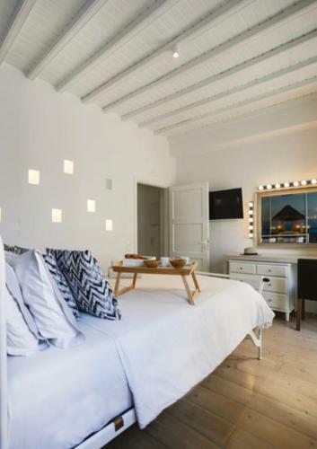 Sensation Three Level Villa In Mykonos Town