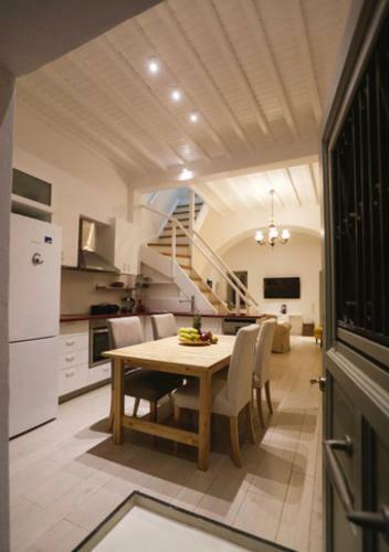 Sensation Three Level Villa In Mykonos Town